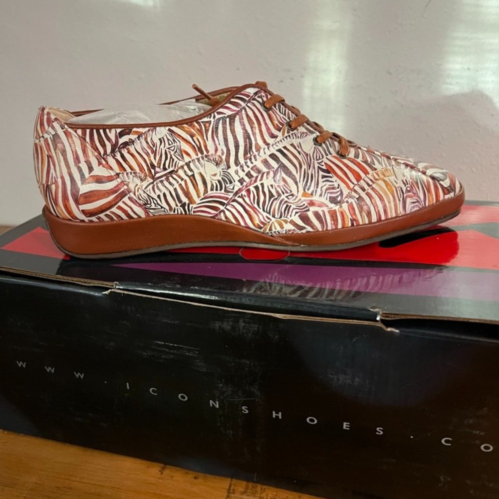 Streamline Sneaker - ICON sz 7